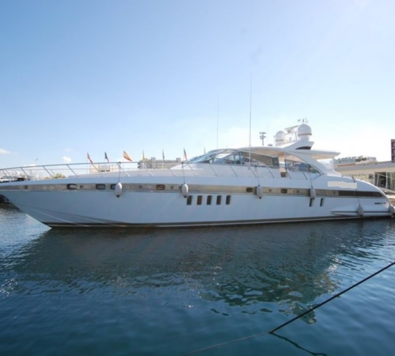 Yacht PELEU K, Mangusta 82 CHARTERWORLD Luxury Superyacht Charters
